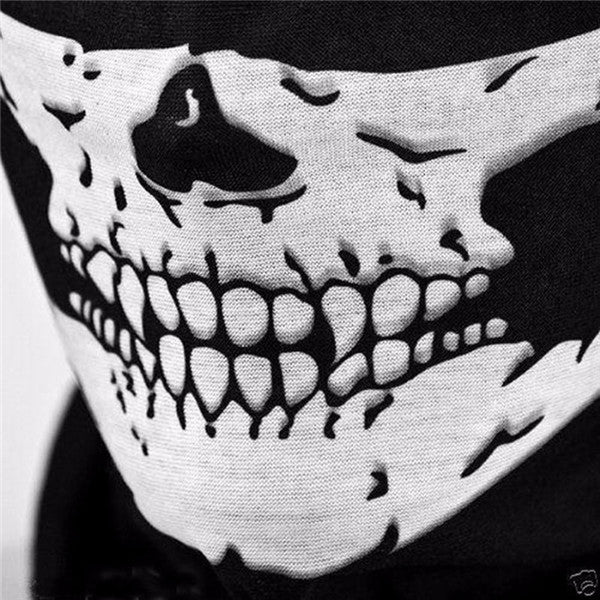 Close-up of the skull jaw print