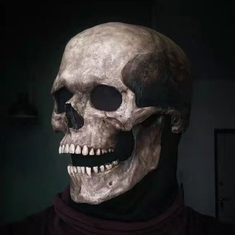 Skull mask with moving jaw
