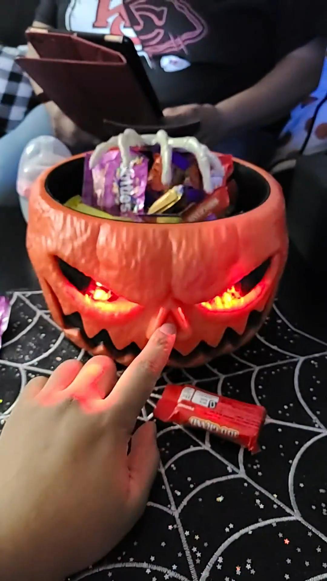 Motion-activated skull sweet bowl